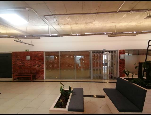 1,040M² OFFICE TO LET IN PAARDEN EILAND